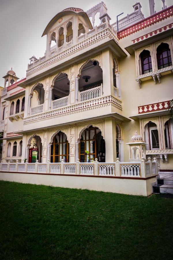 Krishna Palace - A Heritage Hotel Джайпур Екстер'єр фото