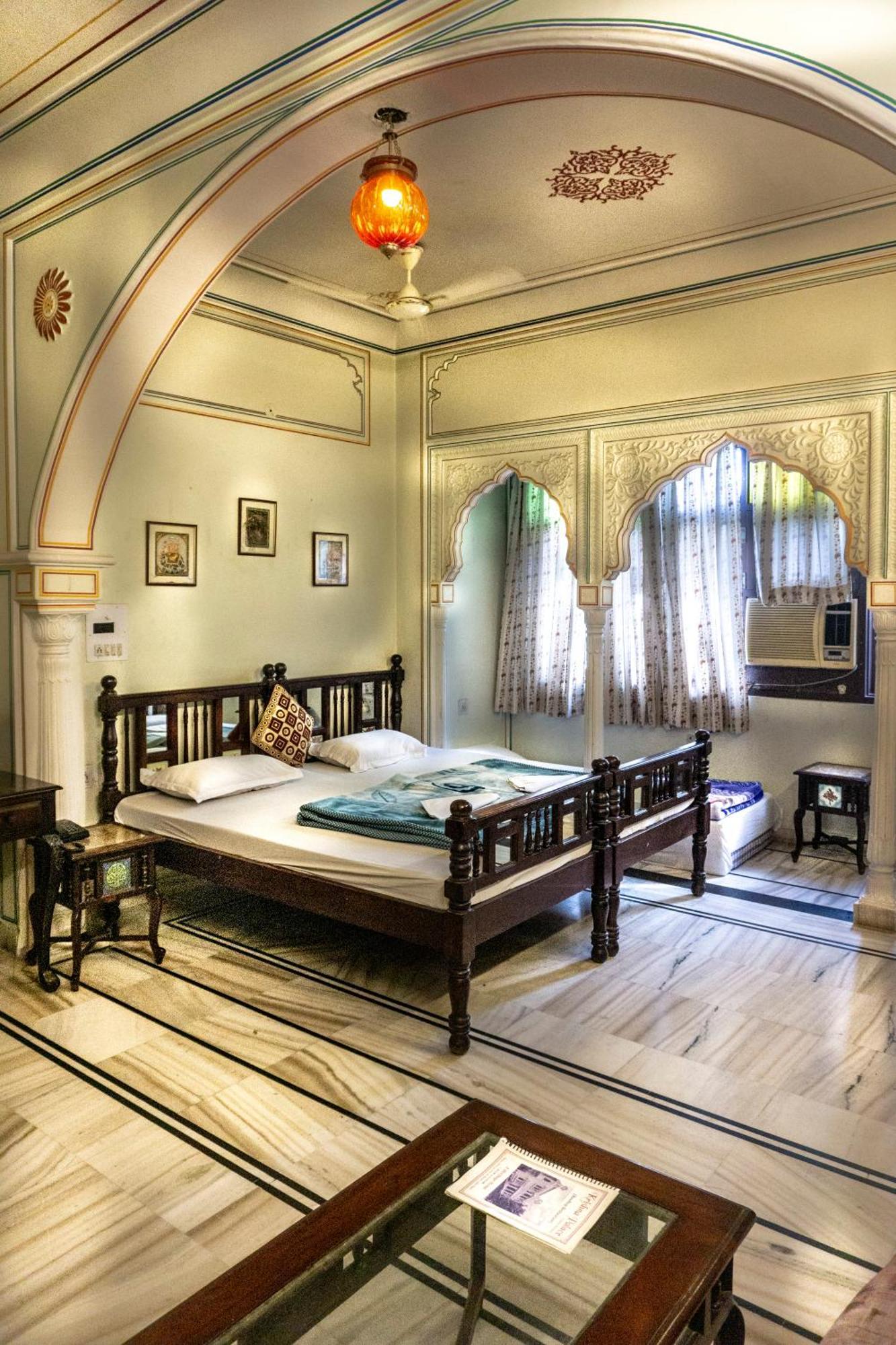 Krishna Palace - A Heritage Hotel Джайпур Екстер'єр фото