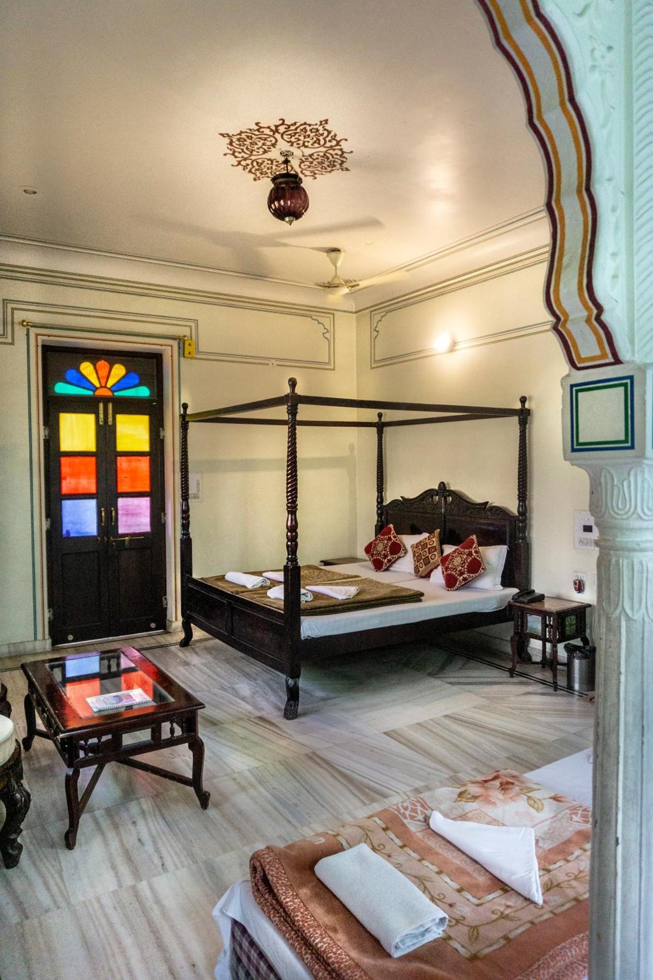 Krishna Palace - A Heritage Hotel Джайпур Екстер'єр фото